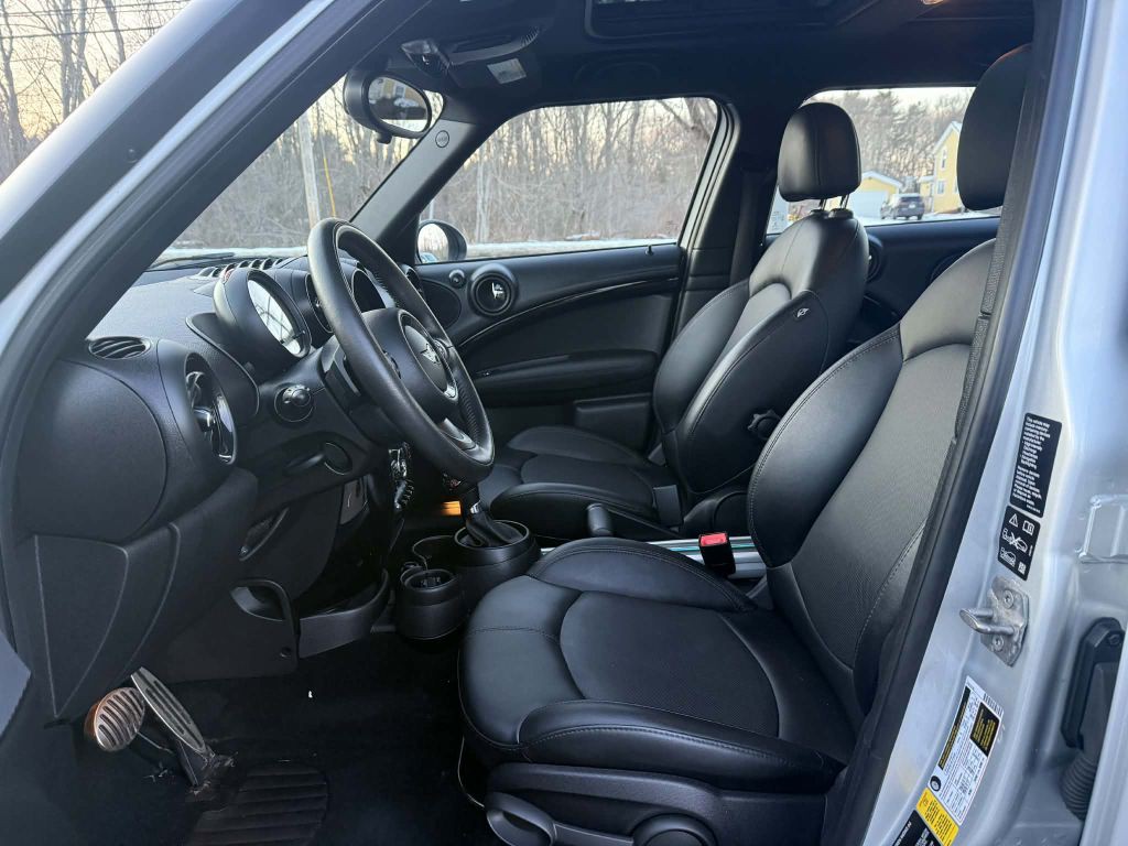 2016 MINI Cooper Image 9