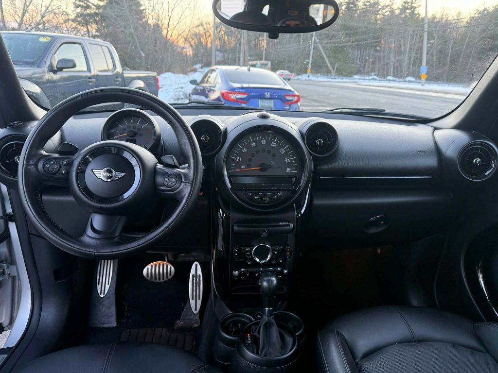 2016 MINI Cooper Image 12