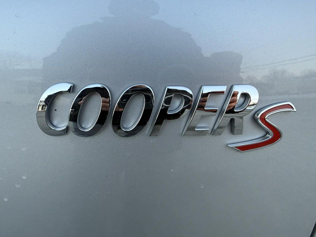 2016 MINI Cooper Image 21