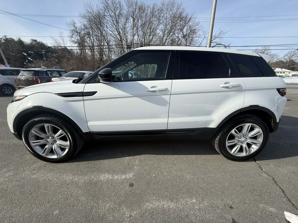 2016 Land Rover Range Rover Evoque Image 4