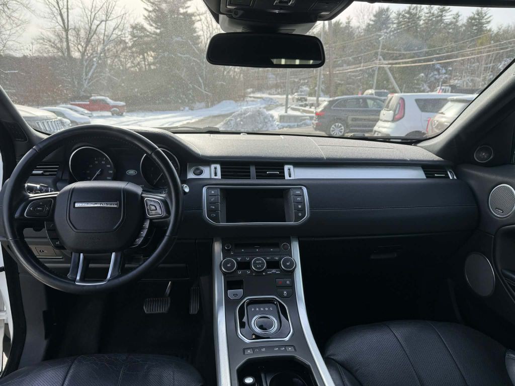 2016 Land Rover Range Rover Evoque Image 12