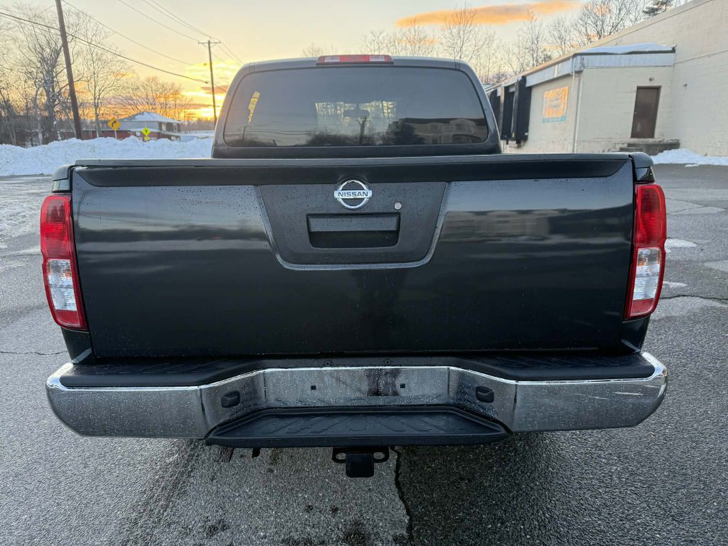 2013 Nissan Frontier Image 6