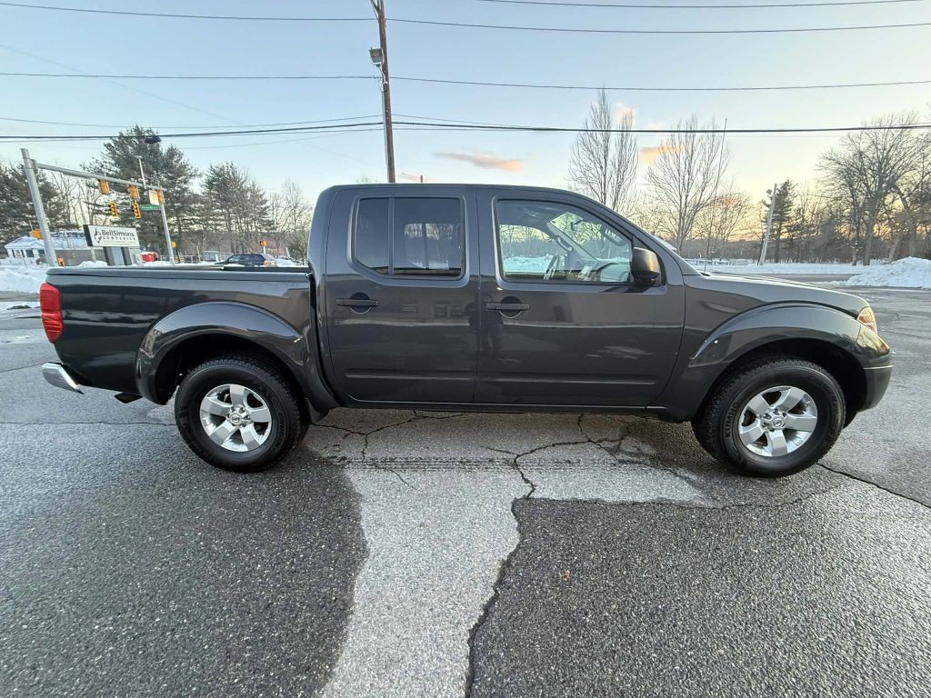 2013 Nissan Frontier Image 8