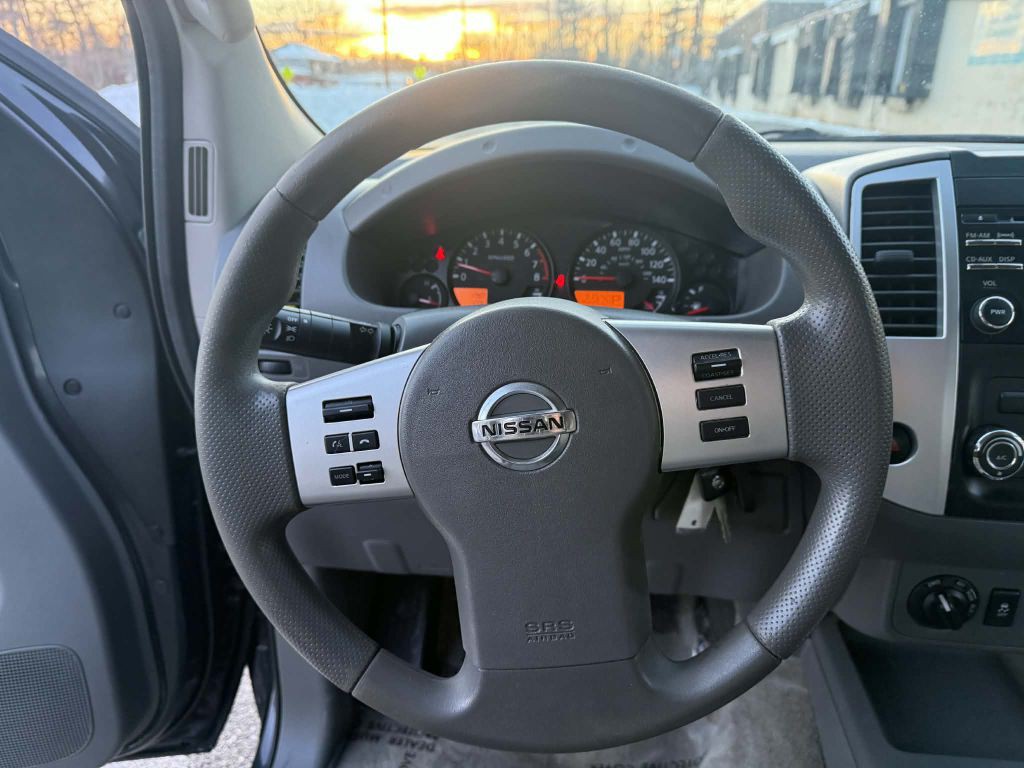 2013 Nissan Frontier Image 13