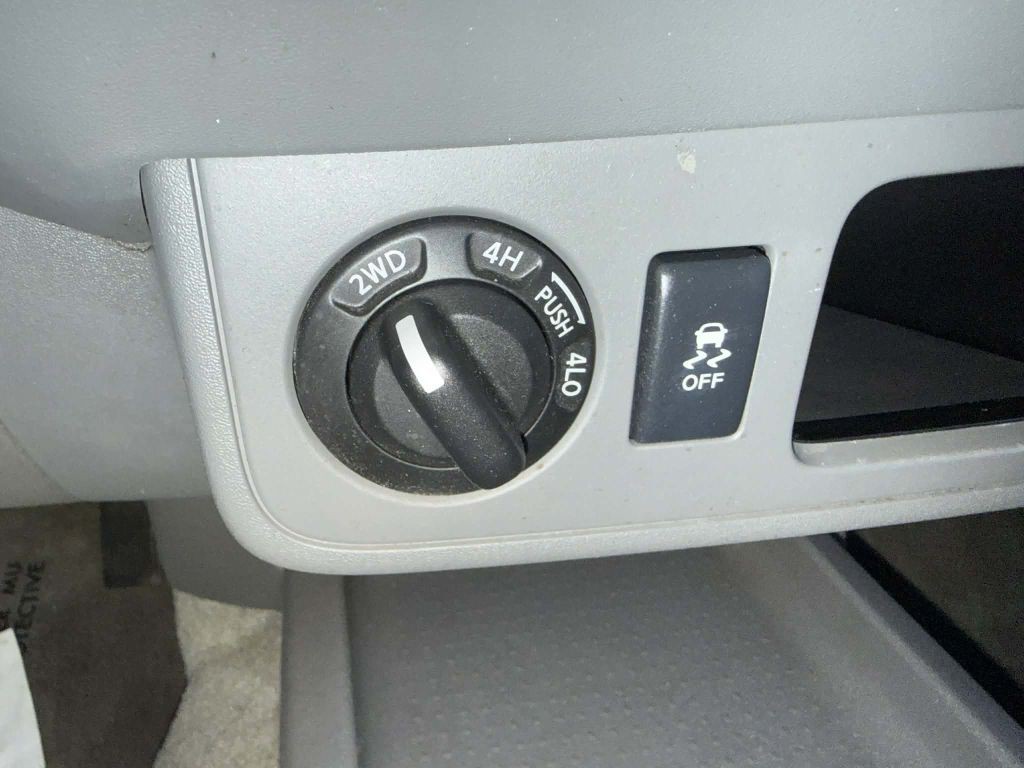 2013 Nissan Frontier Image 16