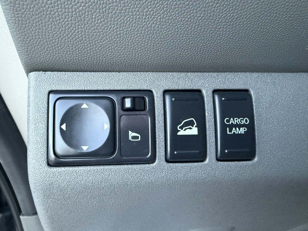 2013 Nissan Frontier Image 17