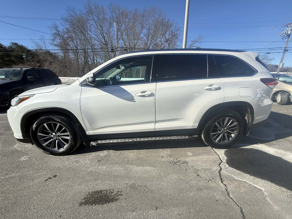 2019 Toyota Highlander Image 4