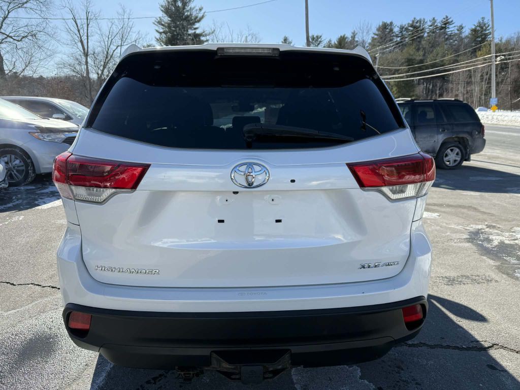 2019 Toyota Highlander Image 6