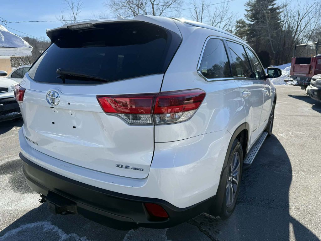 2019 Toyota Highlander Image 7