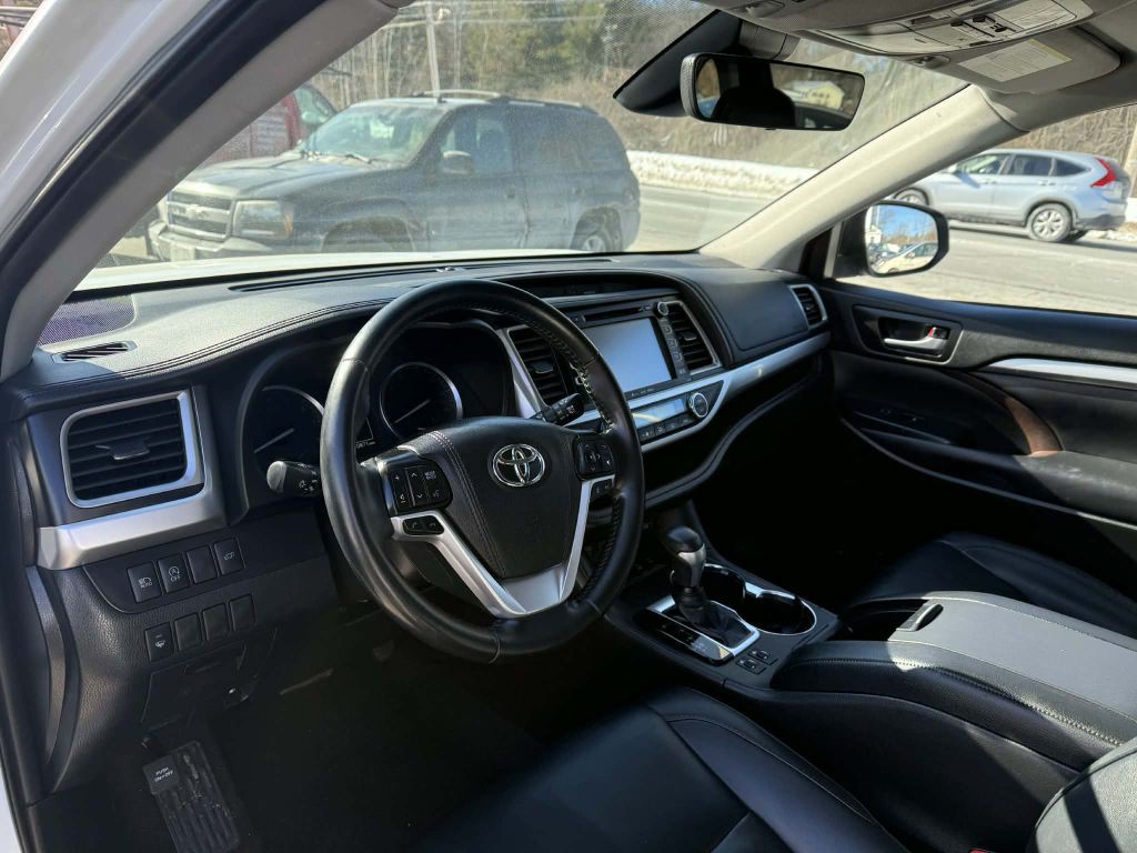 2019 Toyota Highlander Image 10