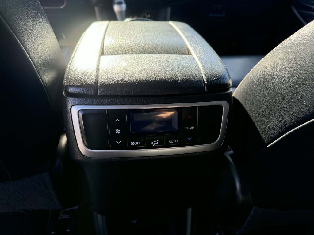 2019 Toyota Highlander Image 13