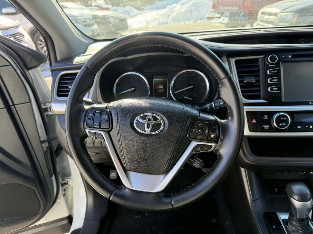 2019 Toyota Highlander Image 15