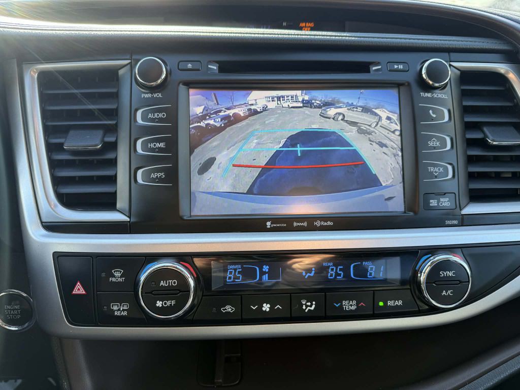 2019 Toyota Highlander Image 18