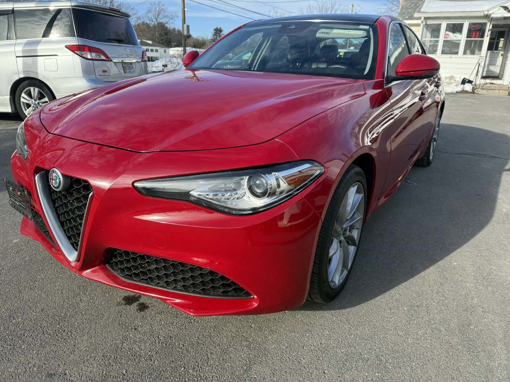 2017 Alfa Romeo Giulia Image 3