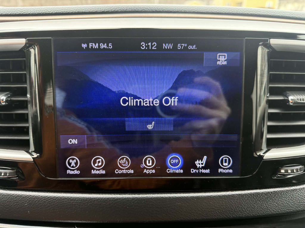 2017 Chrysler Pacifica Image 15