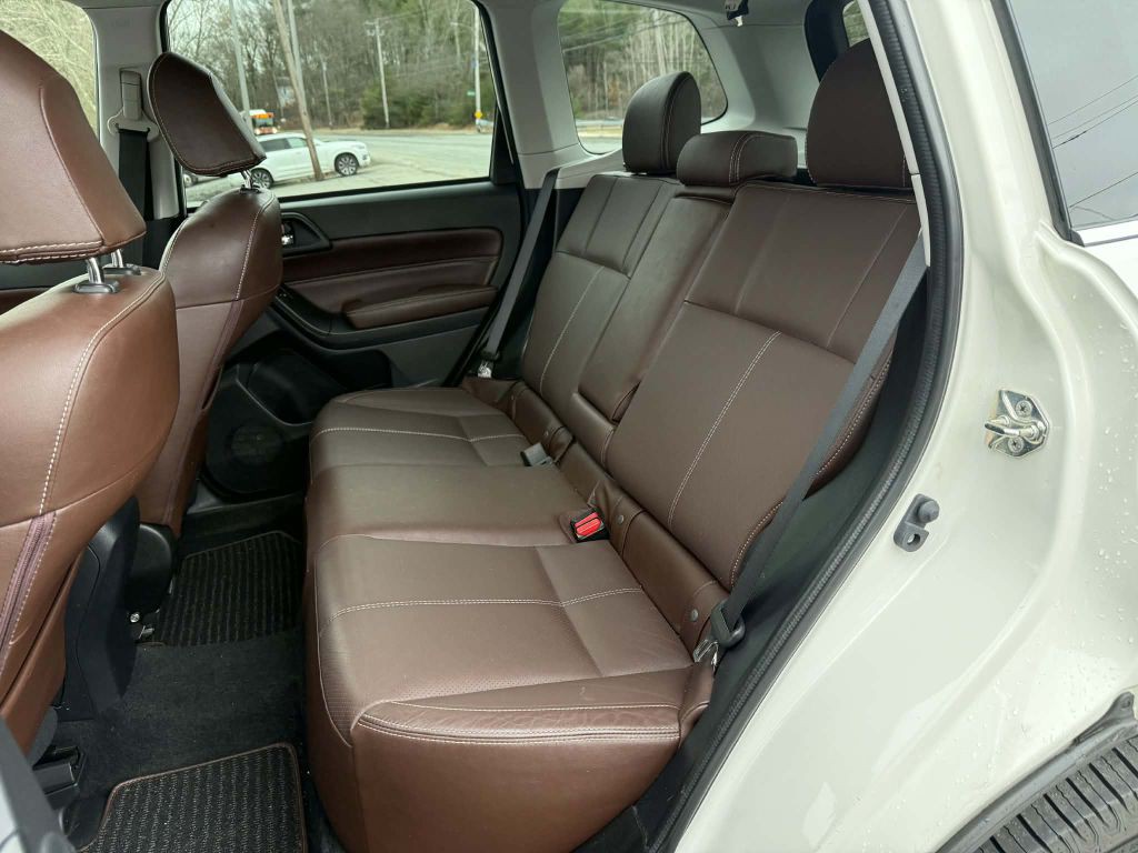 2018 Subaru Forester Image 10