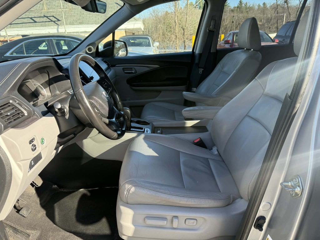 2020 Honda Pilot Image 9