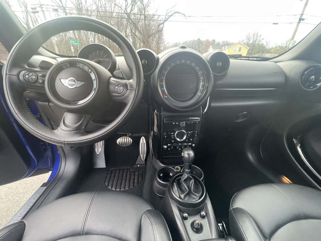 2015 MINI Cooper Image 11