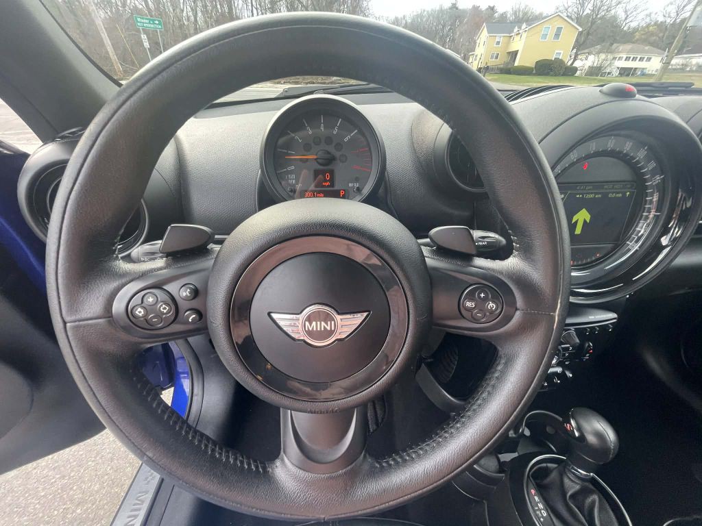 2015 MINI Cooper Image 12