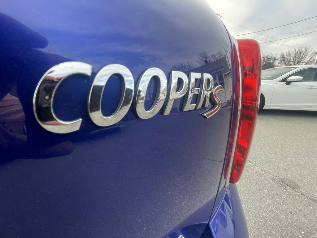 2015 MINI Cooper Image 25