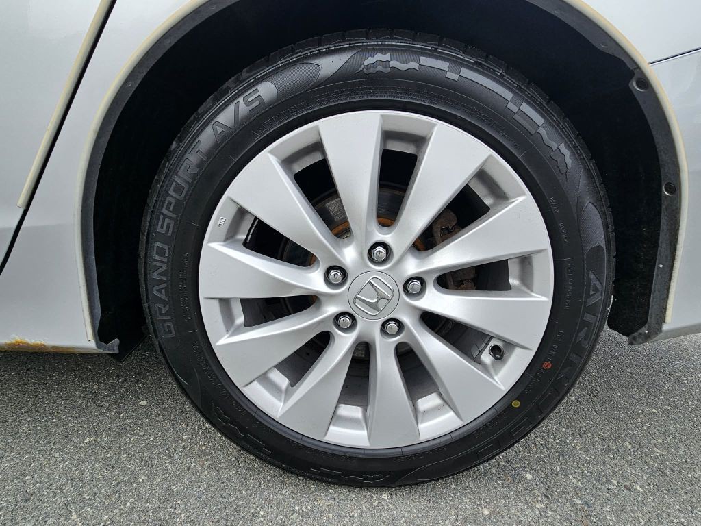 2013 Honda Accord Image 25