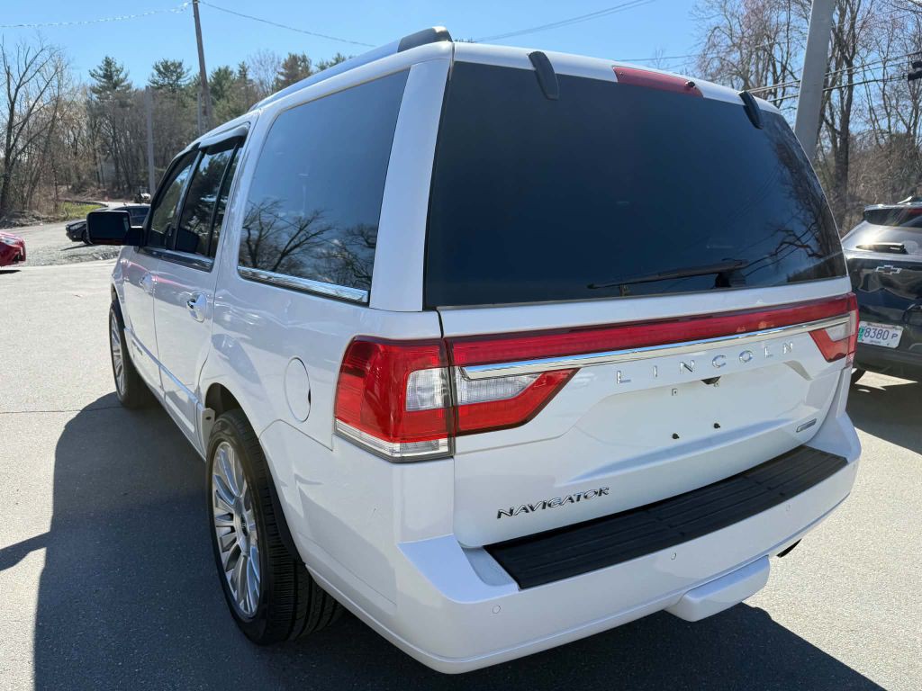 2016 Lincoln Navigator Image 5