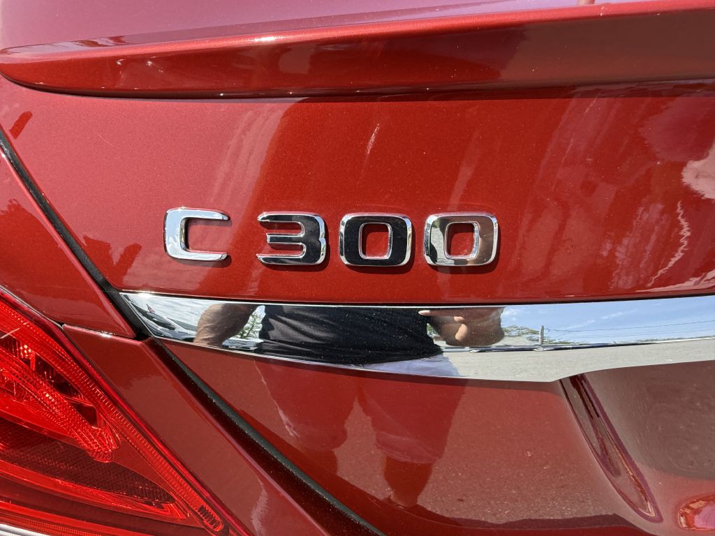 2018 Mercedes-Benz C-Class Image 21