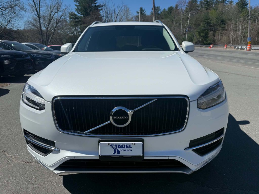 2019 Volvo XC90 Image 2