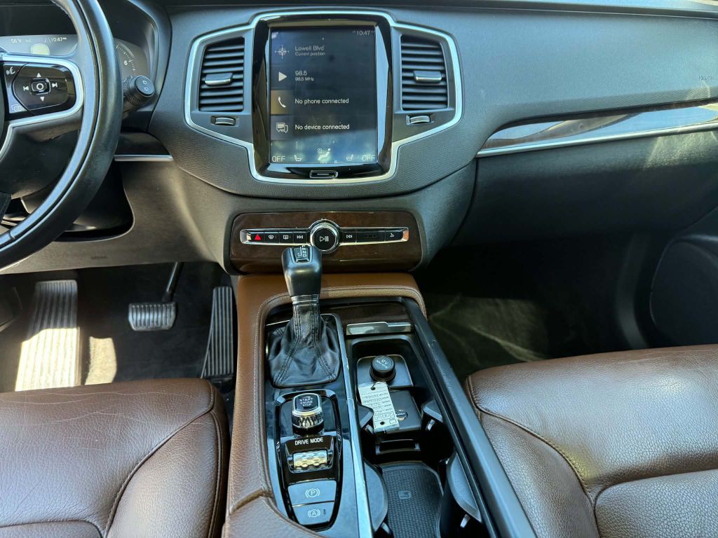 2019 Volvo XC90 Image 16
