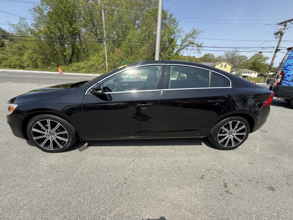2017 Volvo S60 Image 4