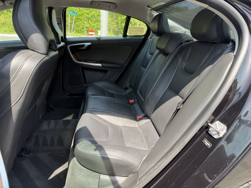 2017 Volvo S60 Image 11
