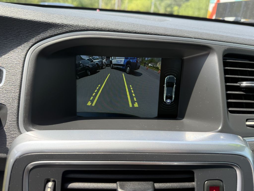 2017 Volvo S60 Image 18