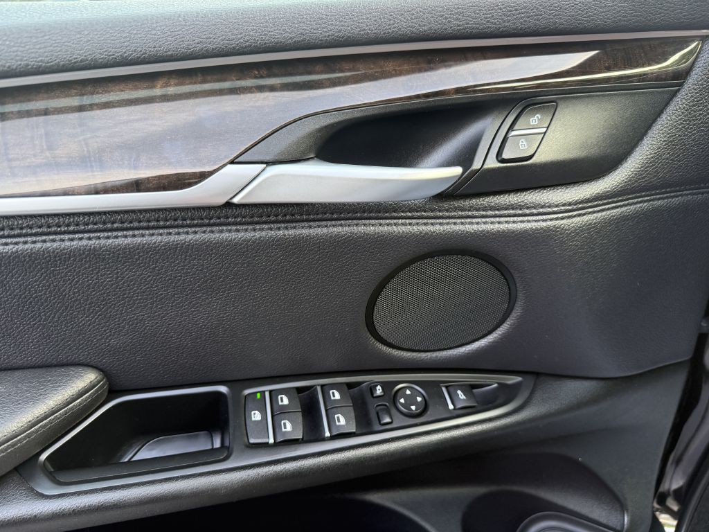 2016 BMW X5 Image 23