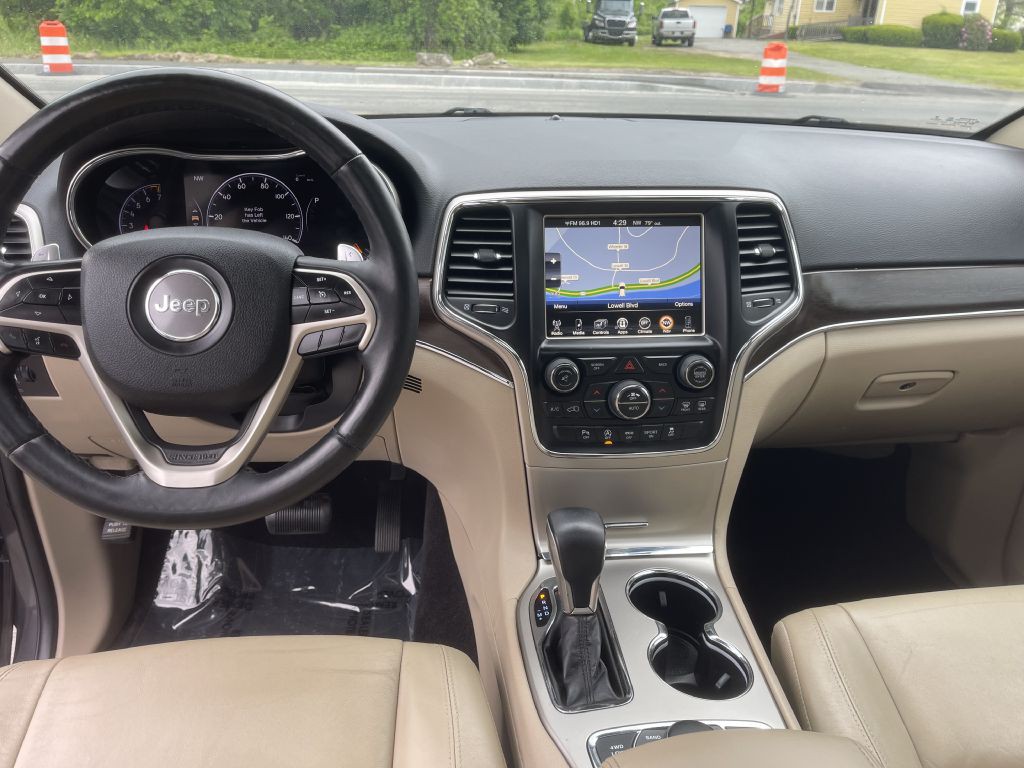 2017 Jeep Grand Cherokee Image 13