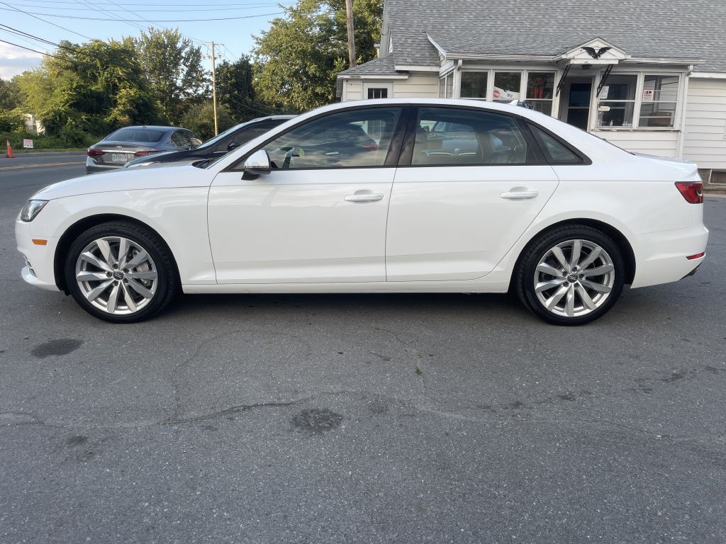 2017 Audi A4 Image 4