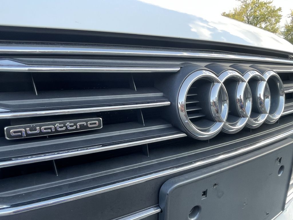 2017 Audi A4 Image 28