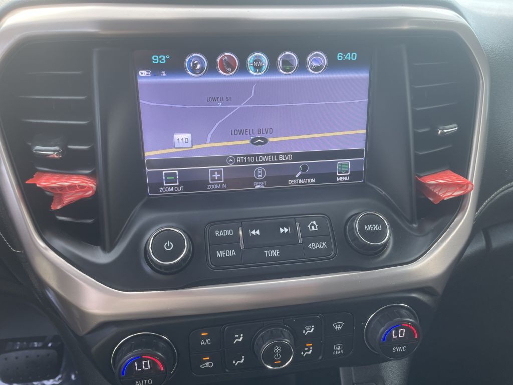 2017 GMC Acadia Image 15