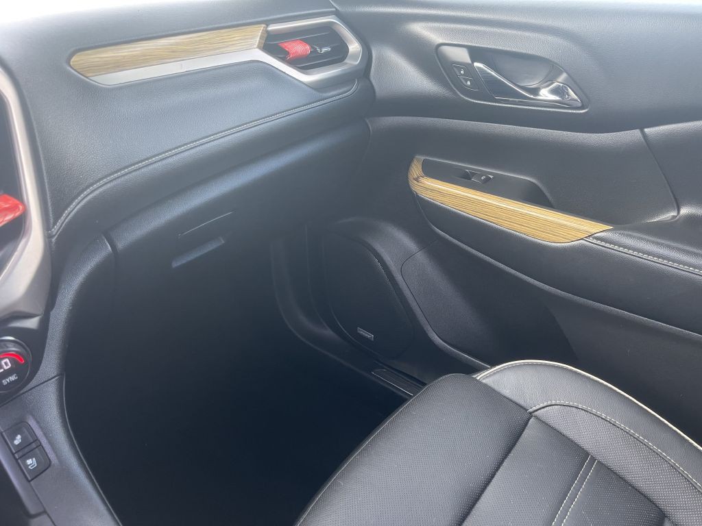 2017 GMC Acadia Image 21