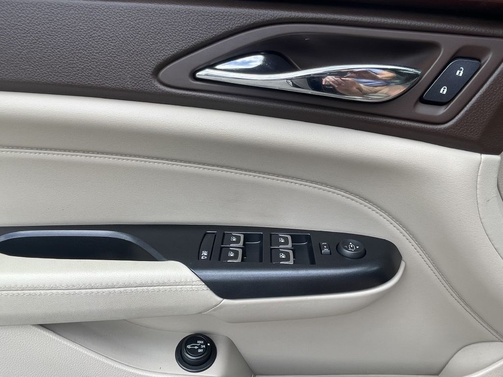 2015 Cadillac SRX Image 21
