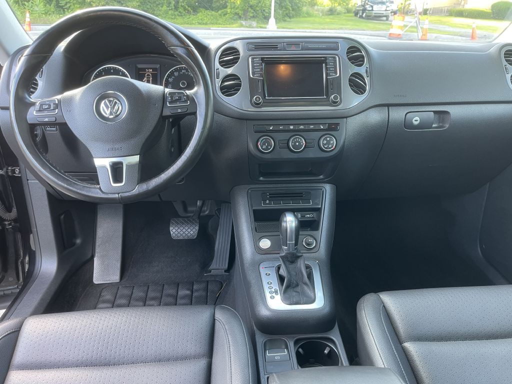 2016 Volkswagen Tiguan Image 12