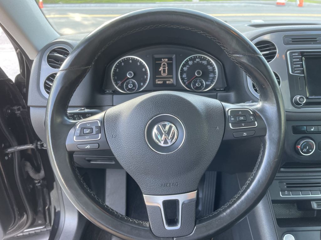 2016 Volkswagen Tiguan Image 13