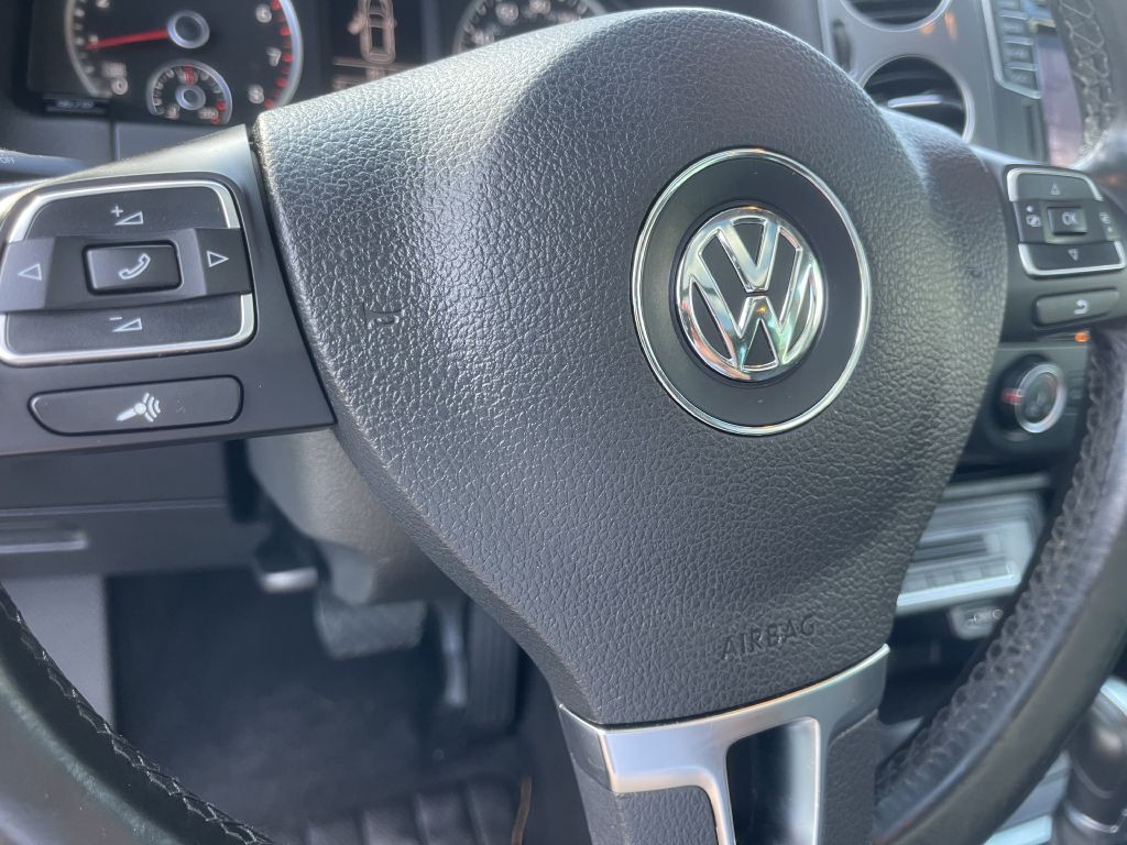 2016 Volkswagen Tiguan Image 14