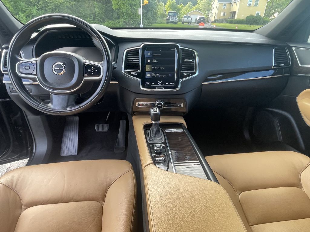 2018 Volvo XC90 Image 12