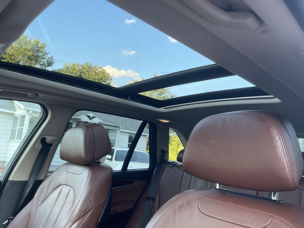 2016 BMW X5 Image 21