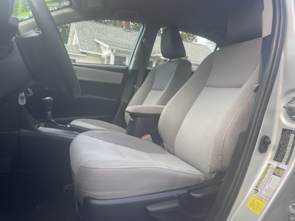 2016 Toyota Corolla Image 9