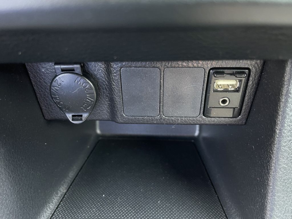 2016 Toyota Corolla Image 18