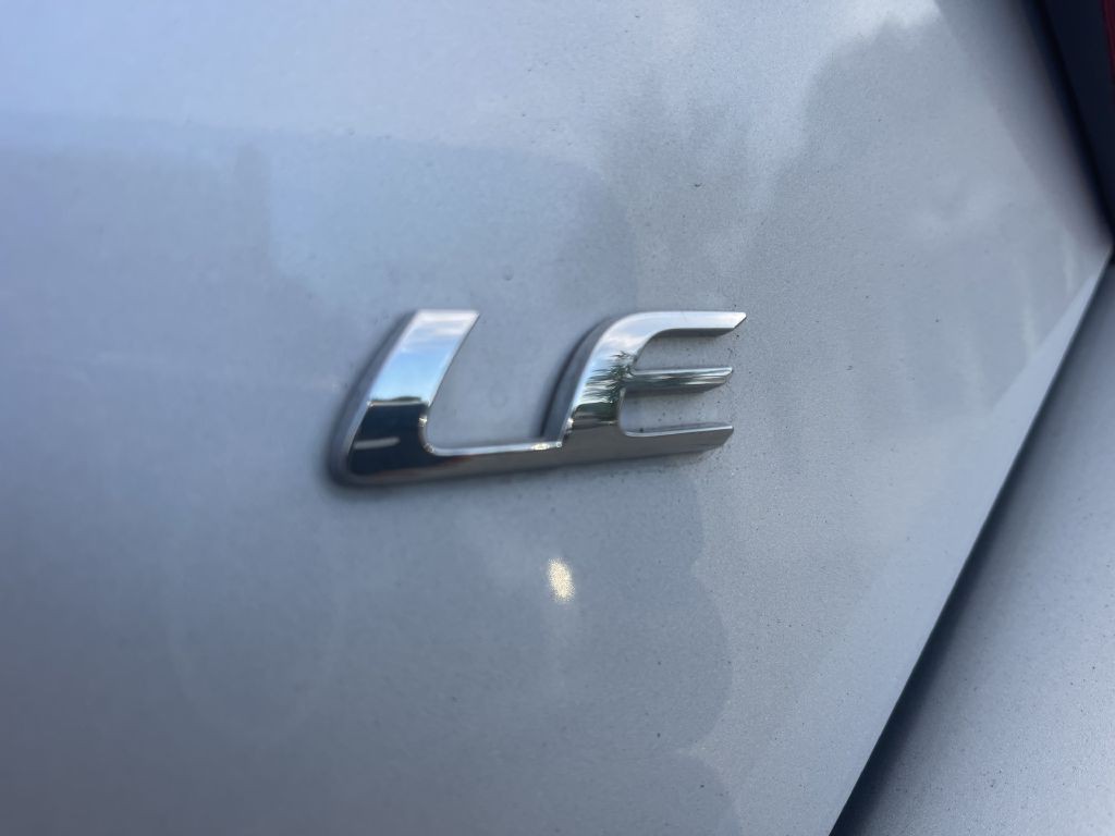 2016 Toyota Corolla Image 24