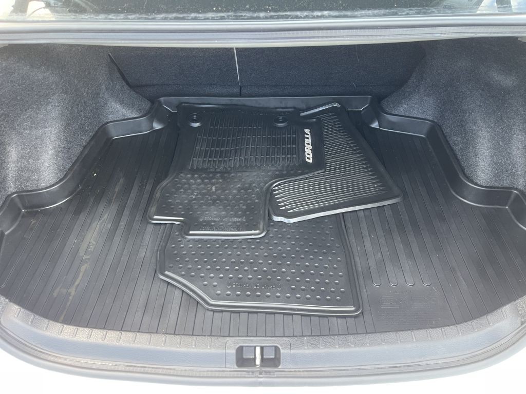 2016 Toyota Corolla Image 25