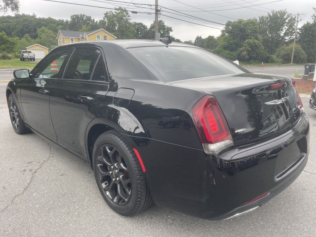 2019 Chrysler 300 Image 5