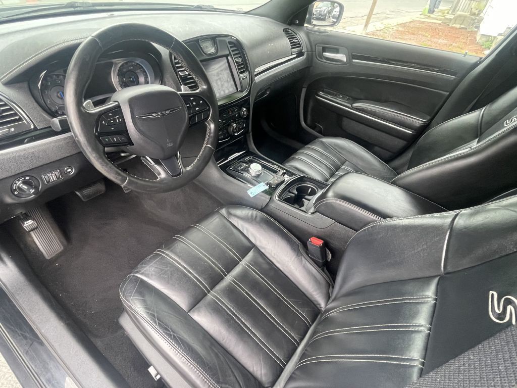 2019 Chrysler 300 Image 10
